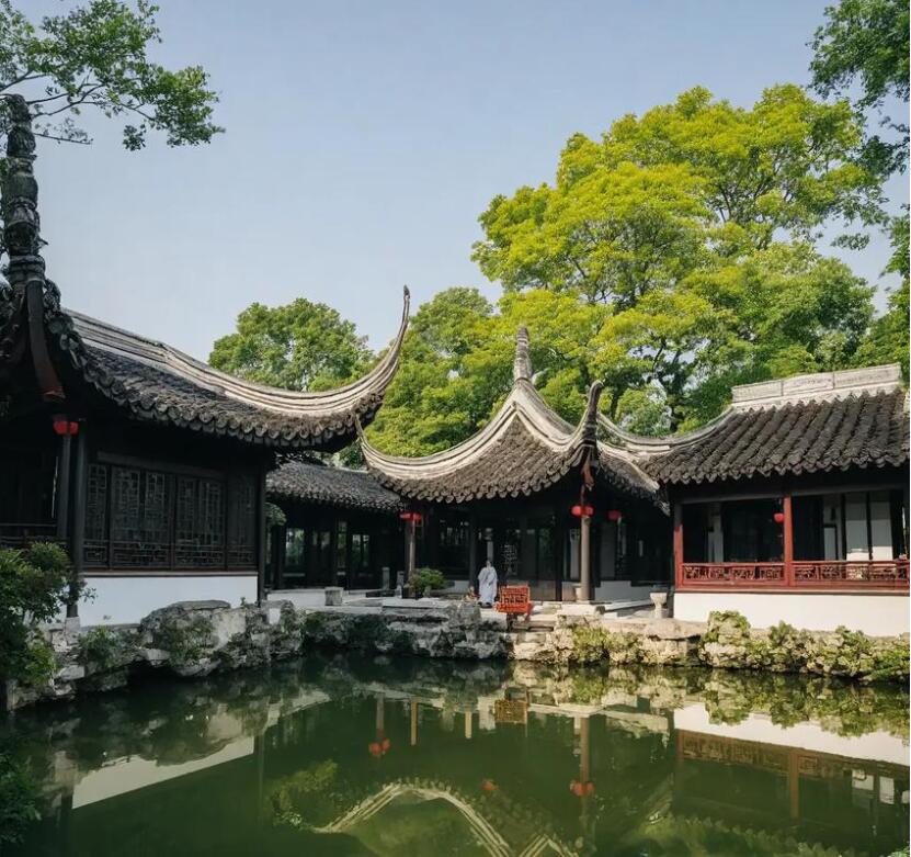 信阳师河孤丝餐饮有限公司